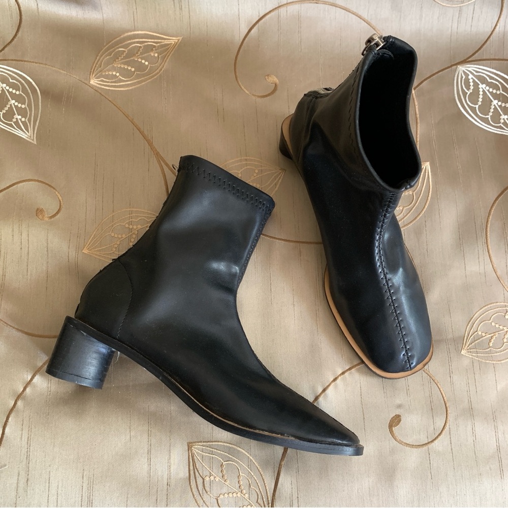 DAMDA Stylish Black Ankle Heeled Boots (23.5) - Picture 4 of 5